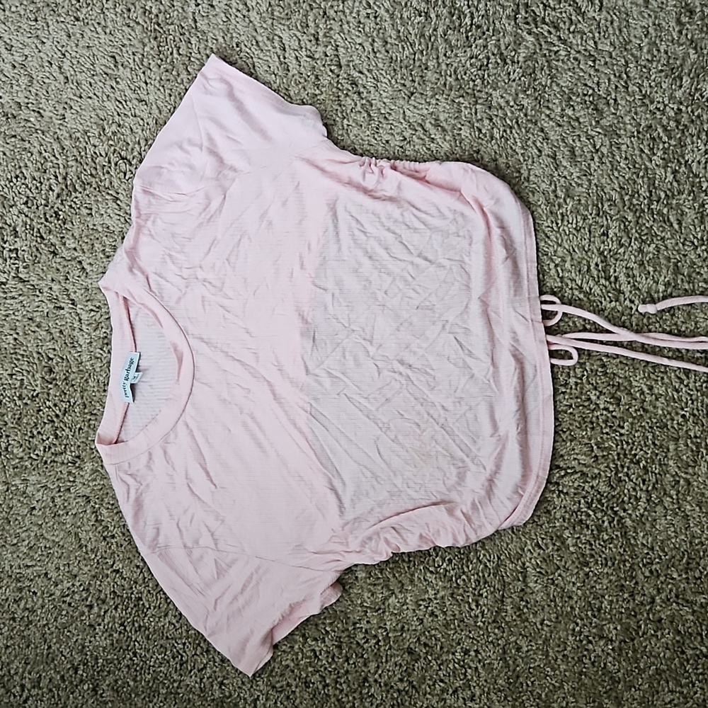VERY cute crop top!